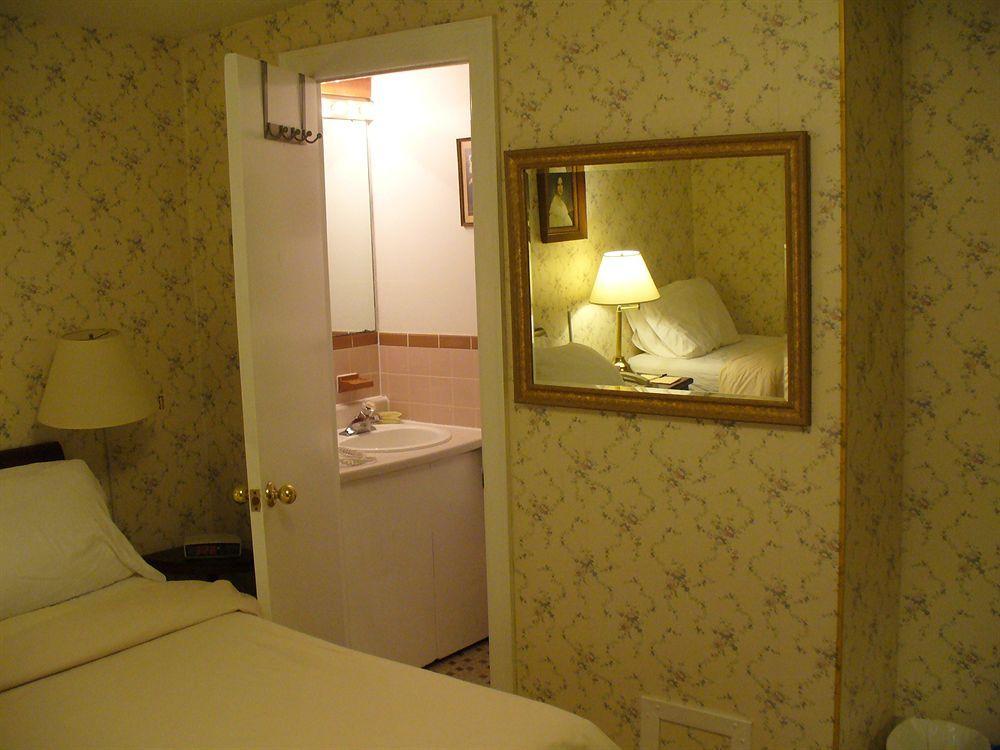 Albert House Inn ออตตาวา ภายนอก รูปภาพ