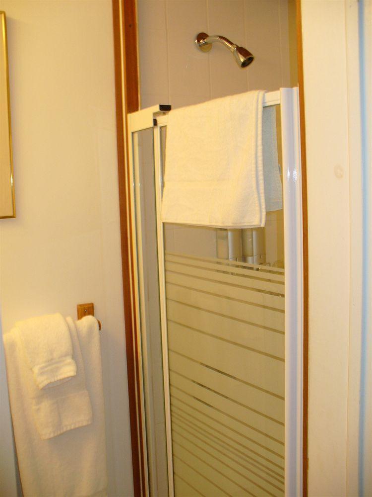 Albert House Inn ออตตาวา ภายนอก รูปภาพ